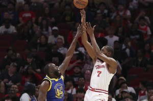 二十分算个屁啊，尼克斯逆转取胜，勇士8战7败，杜兰特难以释怀