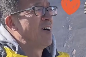 开云体育官方网站下载-震惊！东方甄选员工集体辞职要挟俞敏洪，被网友直言“蠢出天际”